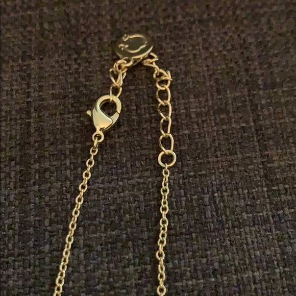 Script T necklace - Picture 3 of 3